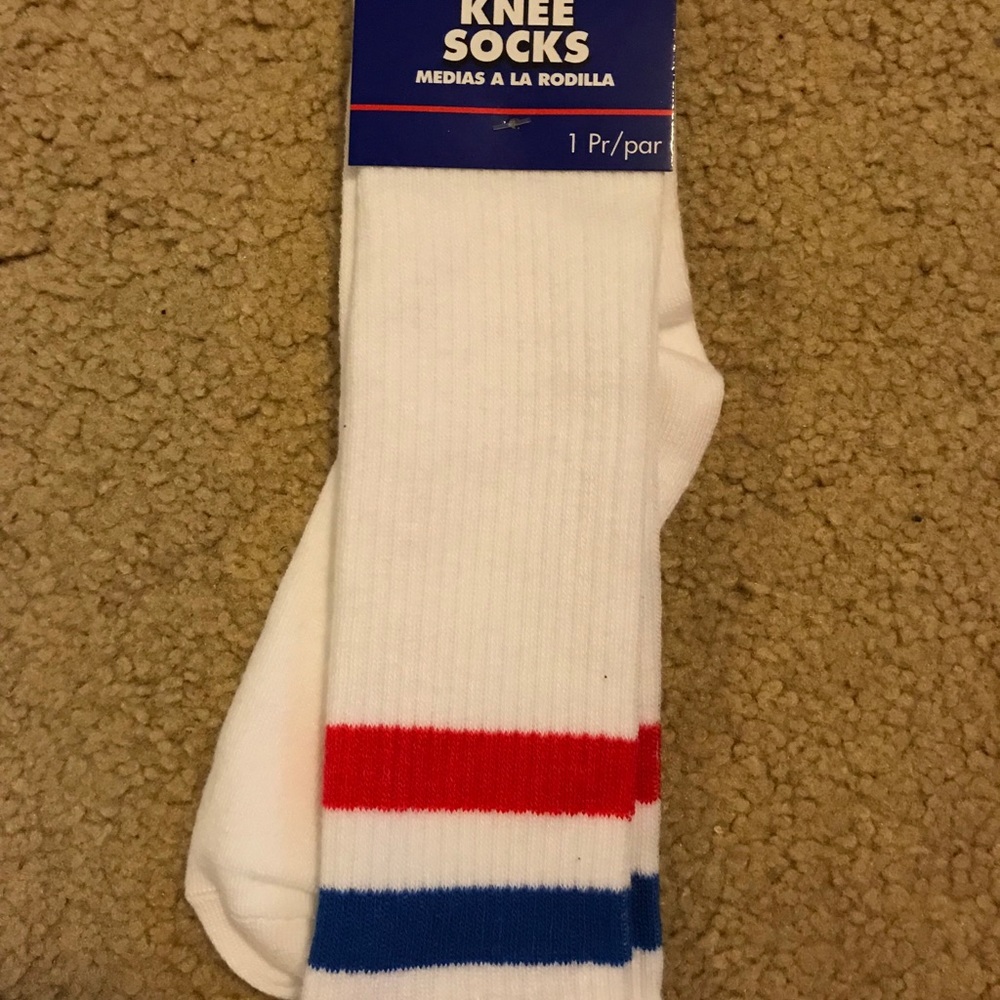 NWT knee socks